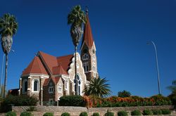 Rundreisen durch Namibia – mit einem tiefen Blick ins Erdinnere Afrikas vom Rundreise Spezialisten