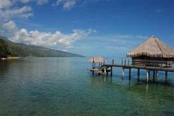 Tahiti – auf einen smaragdgrünen Kometen mit türkisfarbenem Hof vom Rundreise Spezialisten